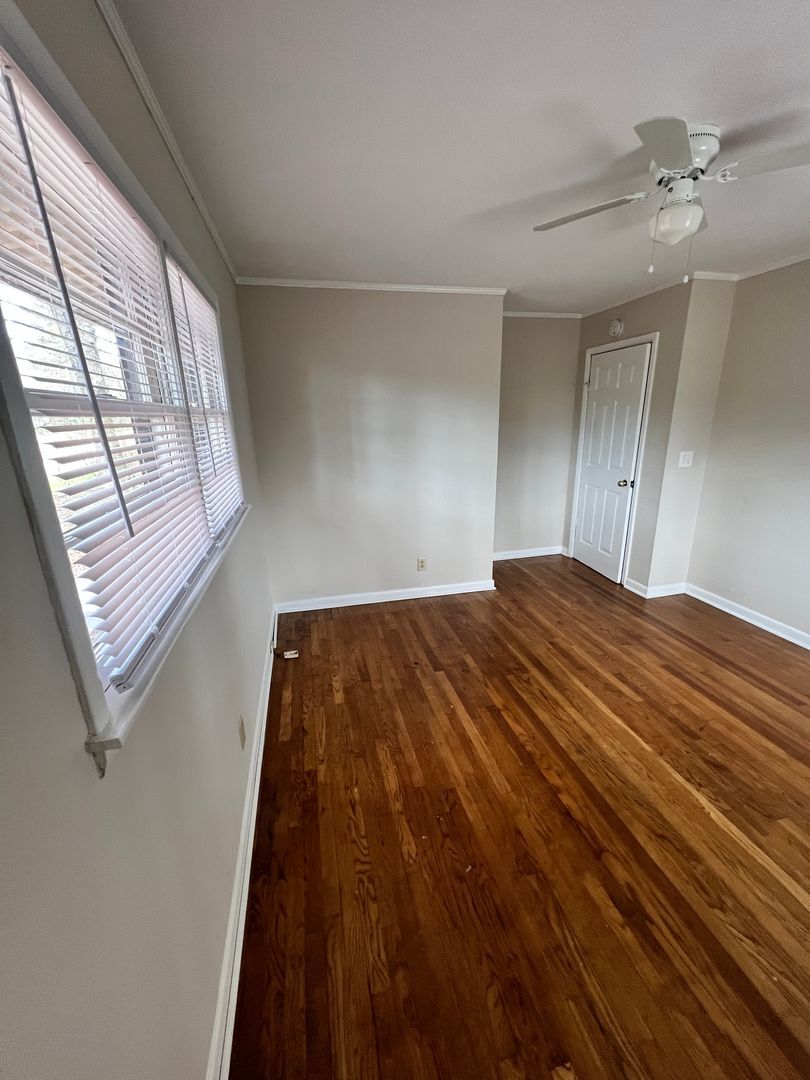 Building Photo - East Glenn Property