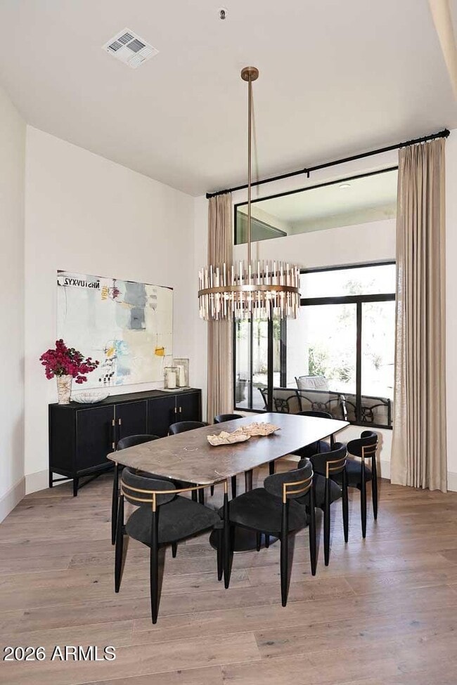 Building Photo - 8334 E Jenan Dr