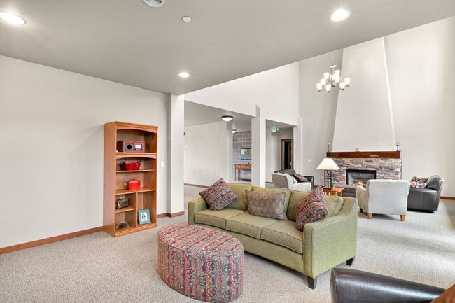 Building Photo - Beautiful Condo in Lynden