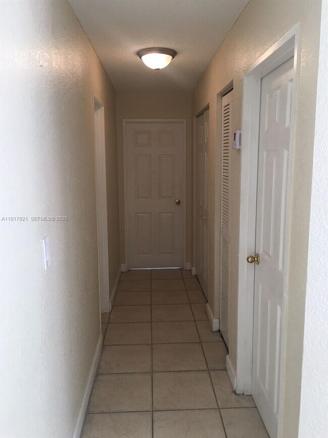 Building Photo - 4240 NW 79th Ave