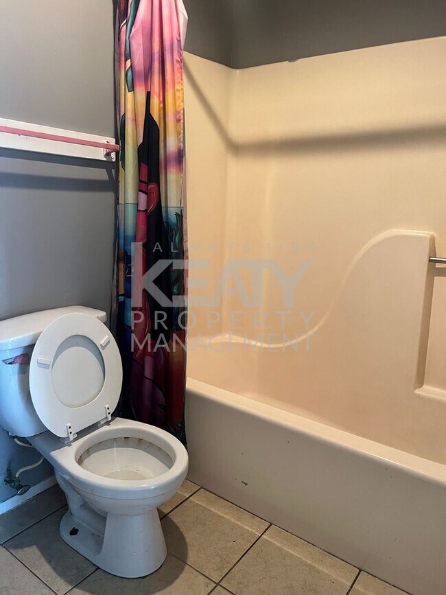 Building Photo - 109 Meudon St