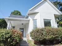 Building Photo - Tenth Street