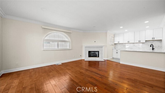 Building Photo - 521 Avenue C