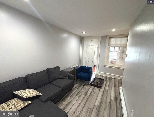 Building Photo - 225 S 49th St