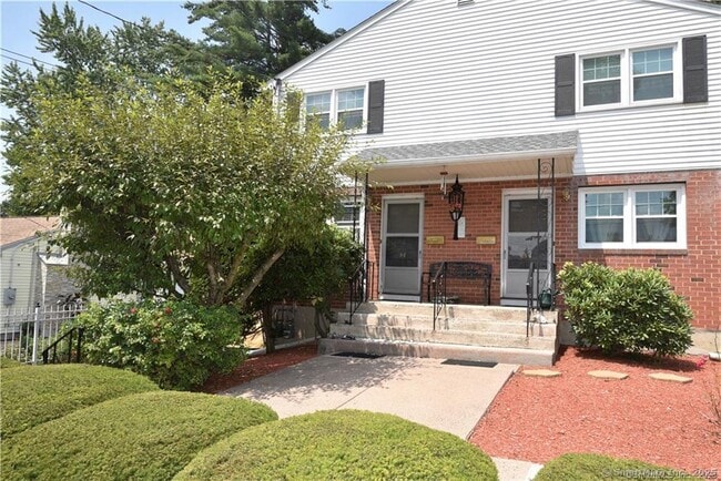 Primary Photo - 54 Mozart St