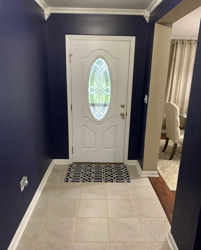 Building Photo - Luxurious 3 bedroom 2 bath home in the Heart of Baton Rouge!