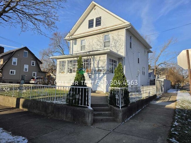 Building Photo - 1014 Berwin St