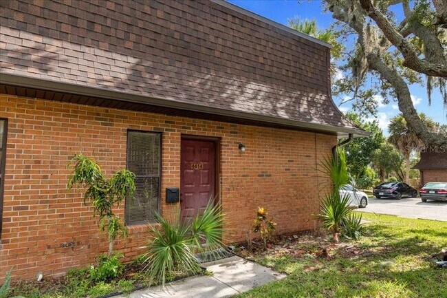Building Photo - 4414 Overlook Dr