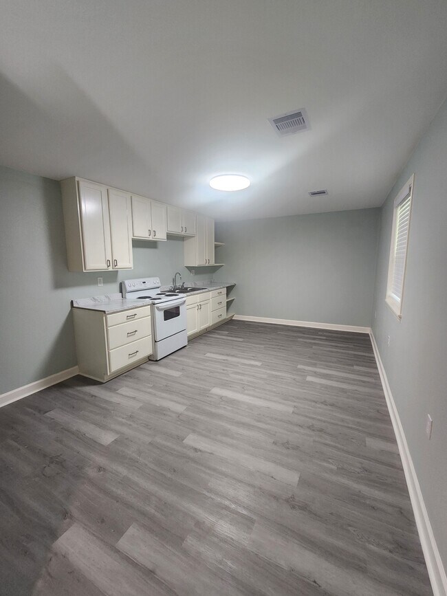 Building Photo - 2538 Jackson