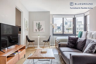 Building Photo - 105 Duane St