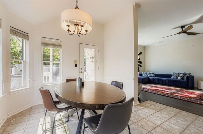 Building Photo - 3135 Burks Ln