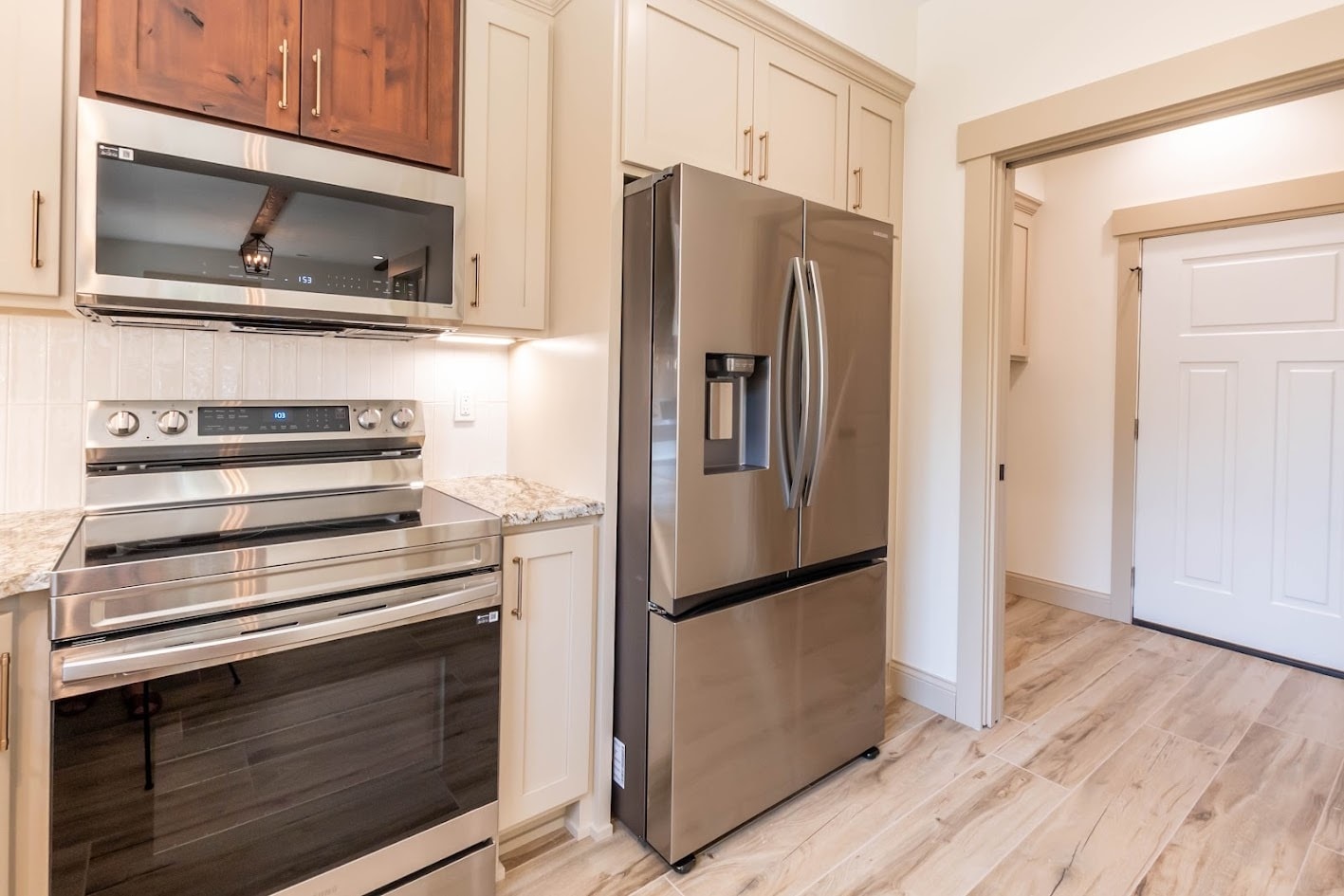 Building Photo - 261 Gay St