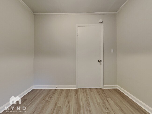 Building Photo - 1693 Concord Dr SE