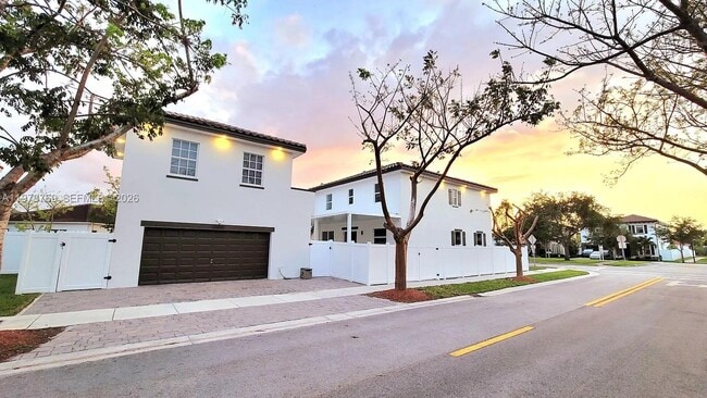 Building Photo - 17070 SW 91st St