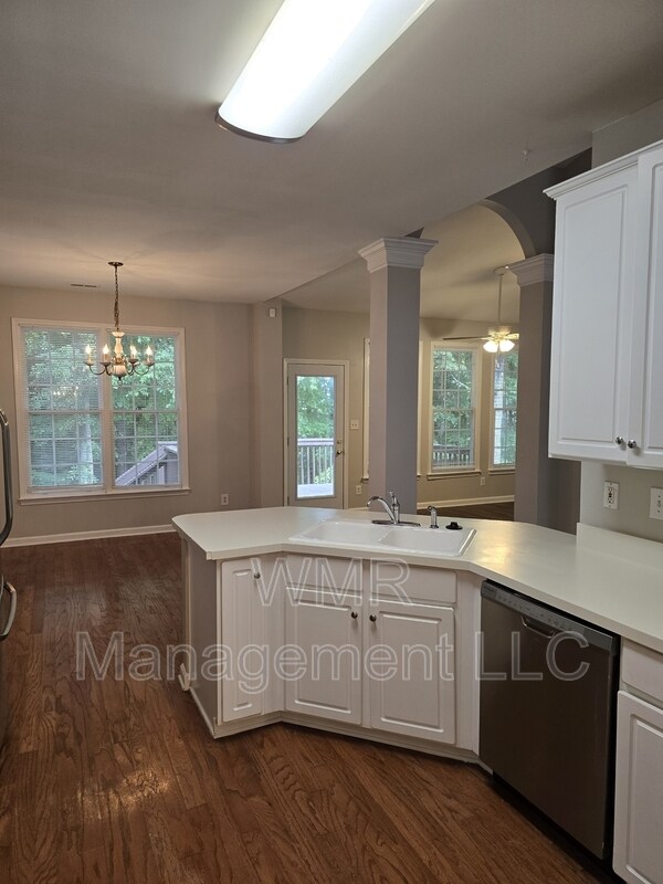 Building Photo - 7803 Harrington Woods Rd