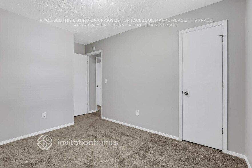Building Photo - 5544 Petite Point