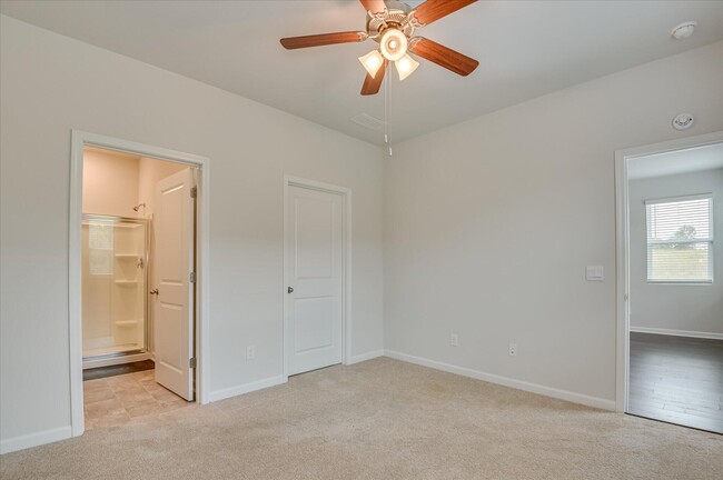 Building Photo - 5148 Captain Dr