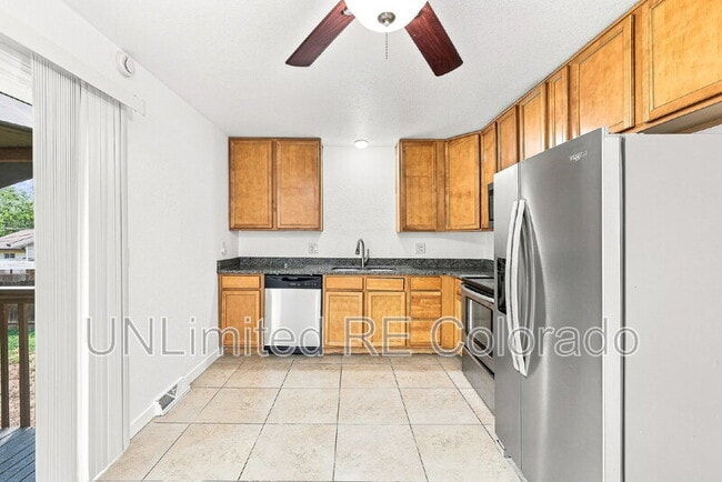 Building Photo - 3668 E 91st Ave