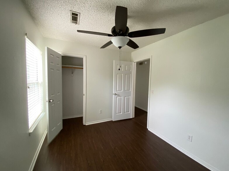 Building Photo - 1469 Timbercrest Ave