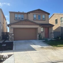 Building Photo - 3566 Damora Ave
