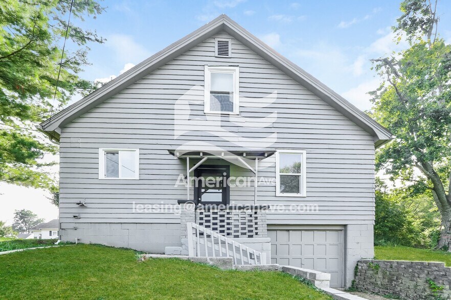 Building Photo - 1004 Korb Ave