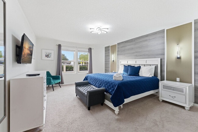 Building Photo - 2440 Dubai St