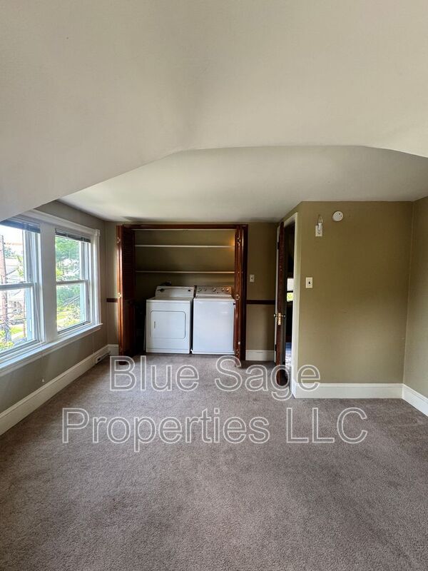 Building Photo - 225 Burmont Rd