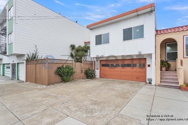 Building Photo - 280 Prague St