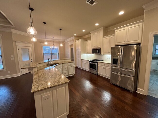 Building Photo - Beautiful 3/2 Brick Home Millers Glen Subdivision of Sherwood, Arkansas