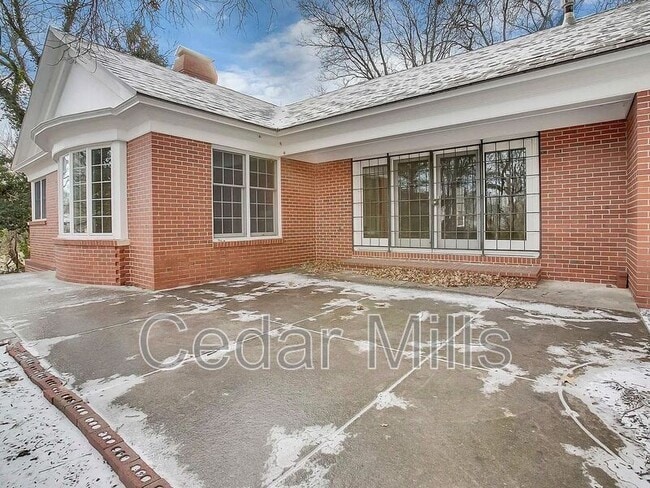 Building Photo - 8200 E Tipperary St