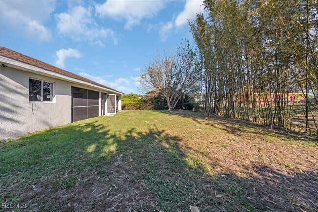 Building Photo - 234 Pullman St