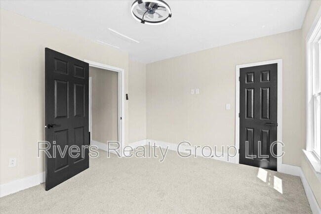 Building Photo - 1174 Seward Ave