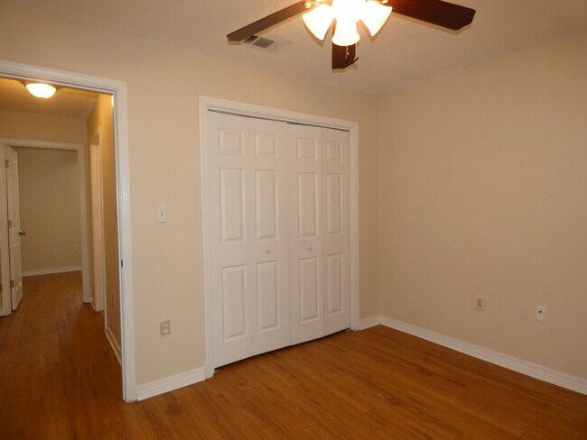 Building Photo - Spacious 3-Bedroom Home — Large Backyard