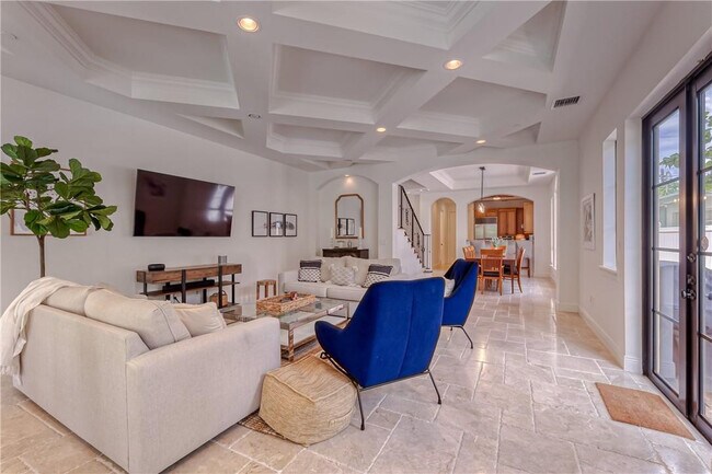 Building Photo - 1206 NE 1st St