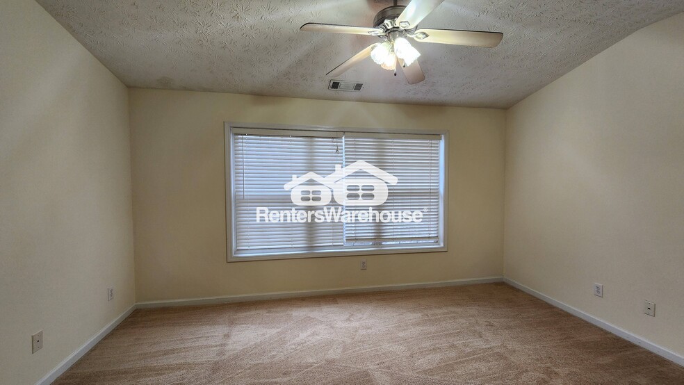 Building Photo - 3683 Lantern Walk Ln