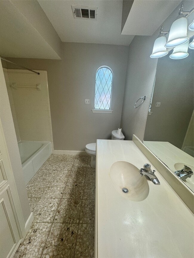 Building Photo - 3247 Little Bear Dr