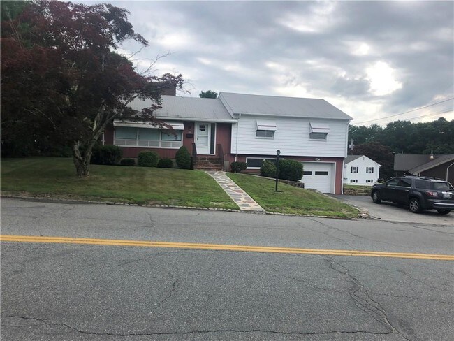 Building Photo - 260 Garden Hills Dr