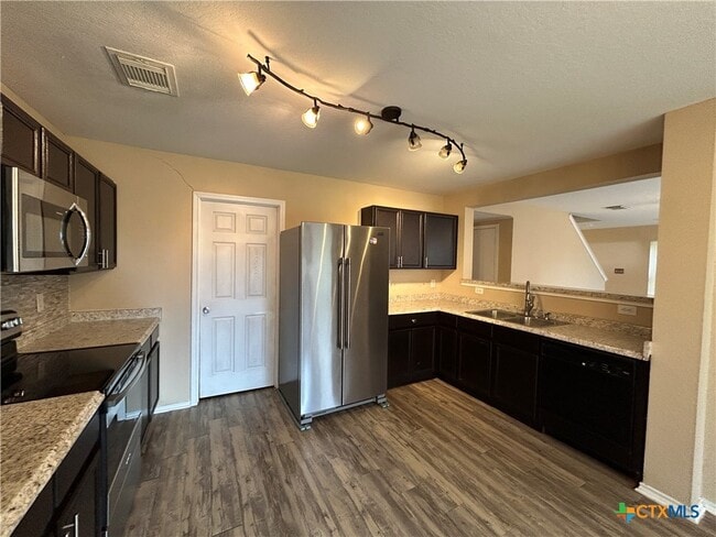 Building Photo - 381 Copper Path Dr