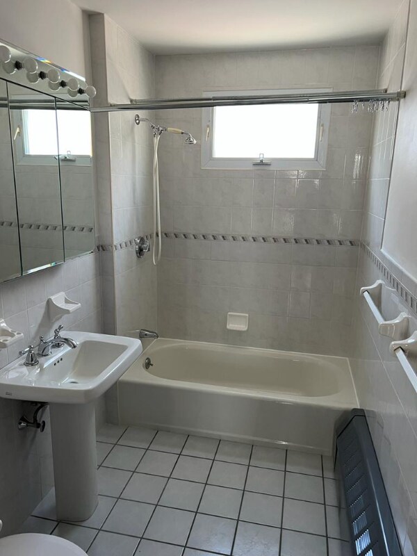 Building Photo - 40 Fairfax Rd