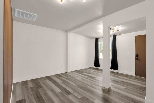 Building Photo - BRAND NEW EVERYTHING IN UPTOWN/BILTMORE AREA