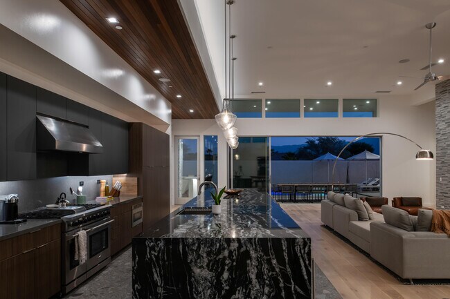 Building Photo - 80943 Elemento Ln