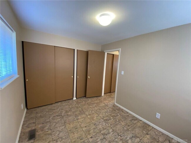 Building Photo - 5555 Misty Ln