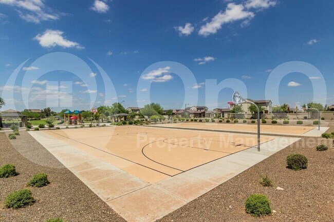 Building Photo - 12123 W Cottontail Ln