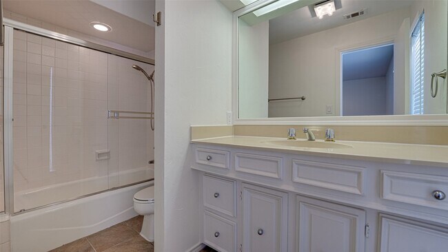 Building Photo - 5818 Orchid Ln