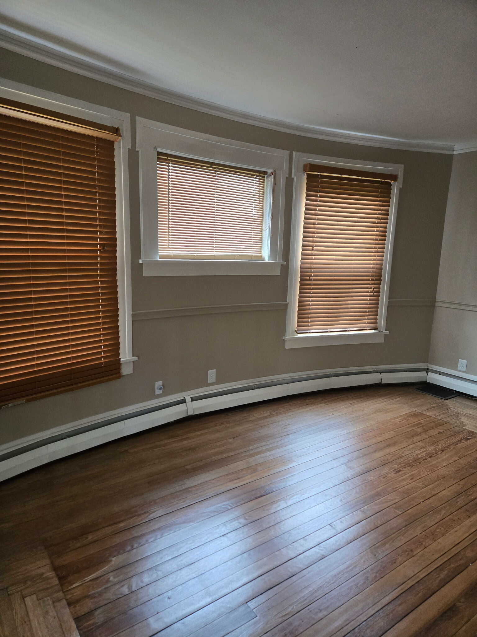 Dining Room - 331 N North St