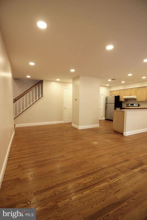 Building Photo - 3946 El Camino Pl