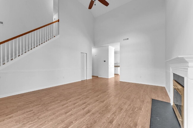 Building Photo - 21 Glencove Ct