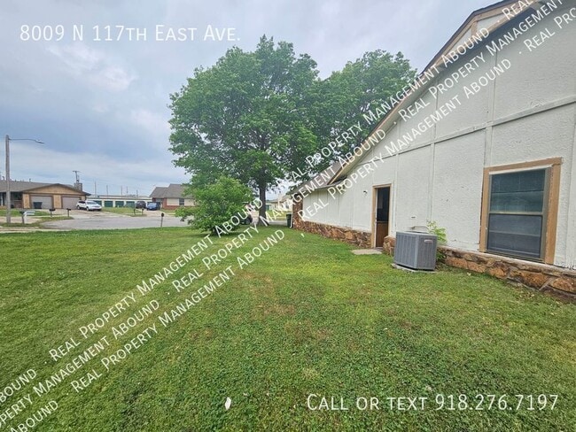 Building Photo - 8009 N 117th E Ave