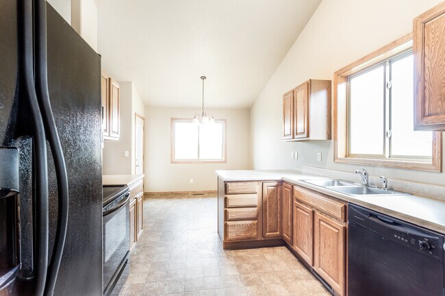 Building Photo - 2500 N Wright Ave