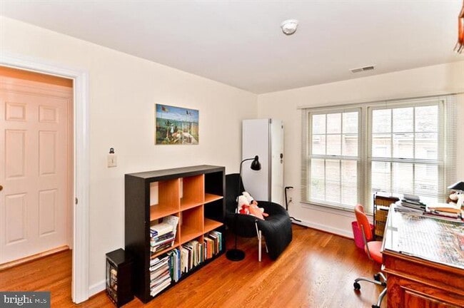 Building Photo - 1540 Hampton Hill Cir